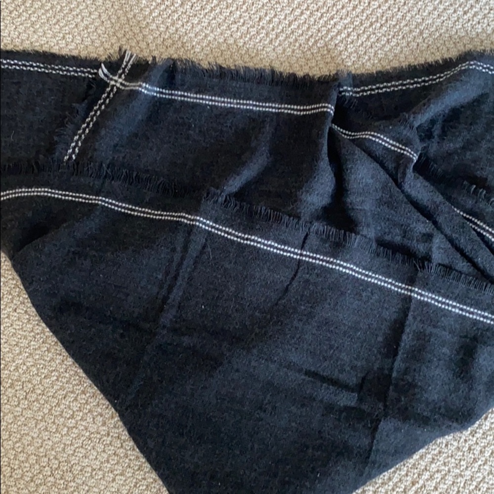 olive and pique blanket scarf charcoal